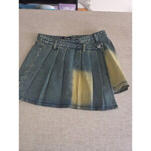 PrettyLittleThing Womens Denim Pleated Mini Skort Blue Y2K Size US 4 NWT